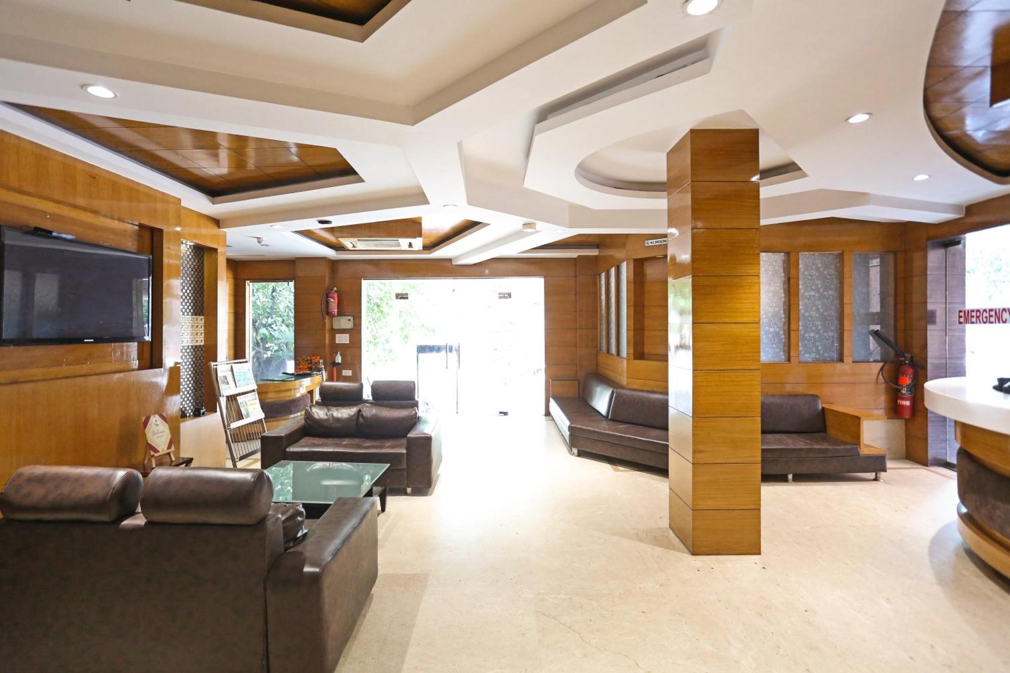 Hotel Silky Palace Near Igi Airportt Нью-Делі Екстер'єр фото